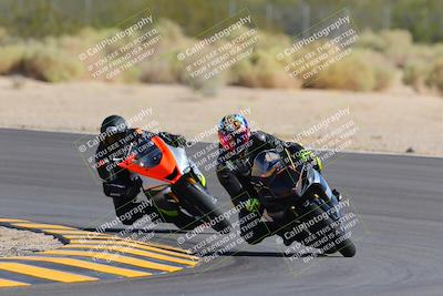 media/Oct-08-2022-SoCal Trackdays (Sat) [[1fc3beec89]]/Turn 10 (945am)/